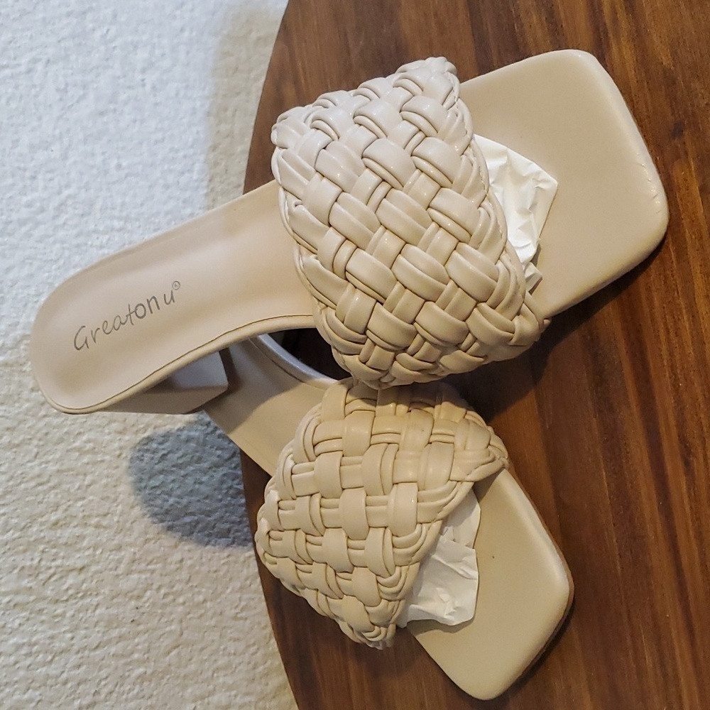 Cream braided Chunky Heels Slip on Square Toe Neutral Minimalist Shoes New! Sz.7